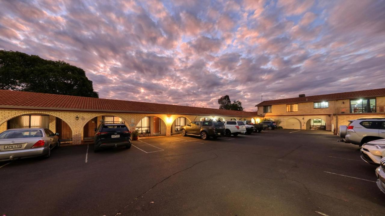 Forest Lodge Motor Inn & Restaurant Dubbo Luaran gambar