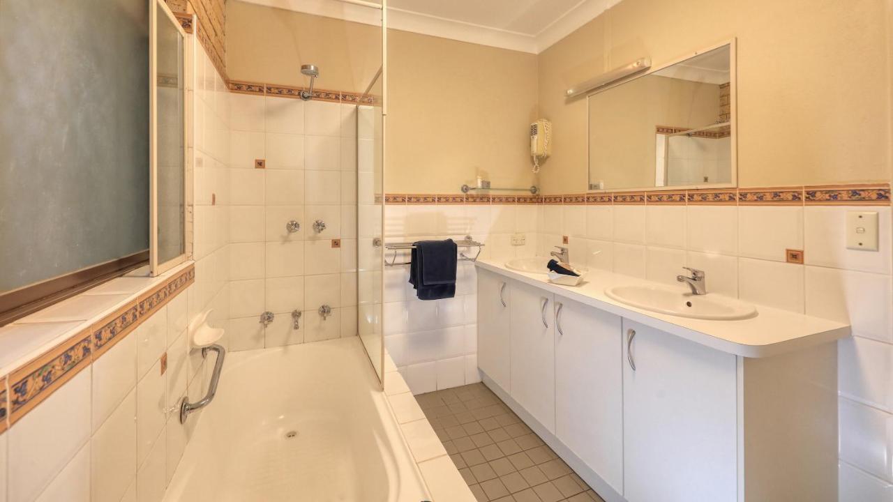 Forest Lodge Motor Inn & Restaurant Dubbo Luaran gambar